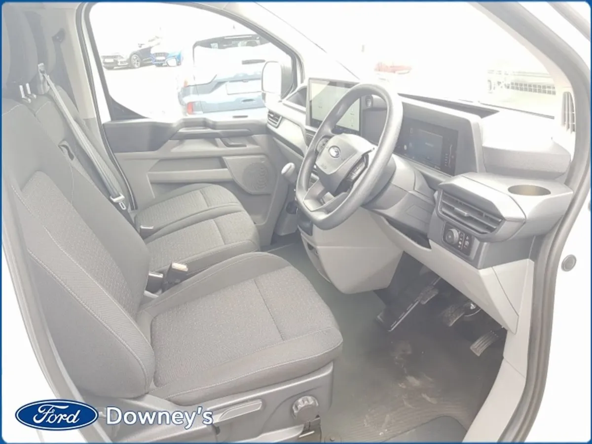 Ford Transit Custom SWB 136 PS 2.0 TD. - Image 2