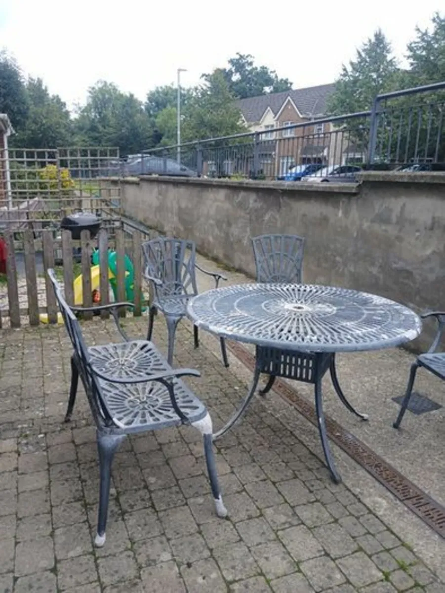 Garden set - Image 1