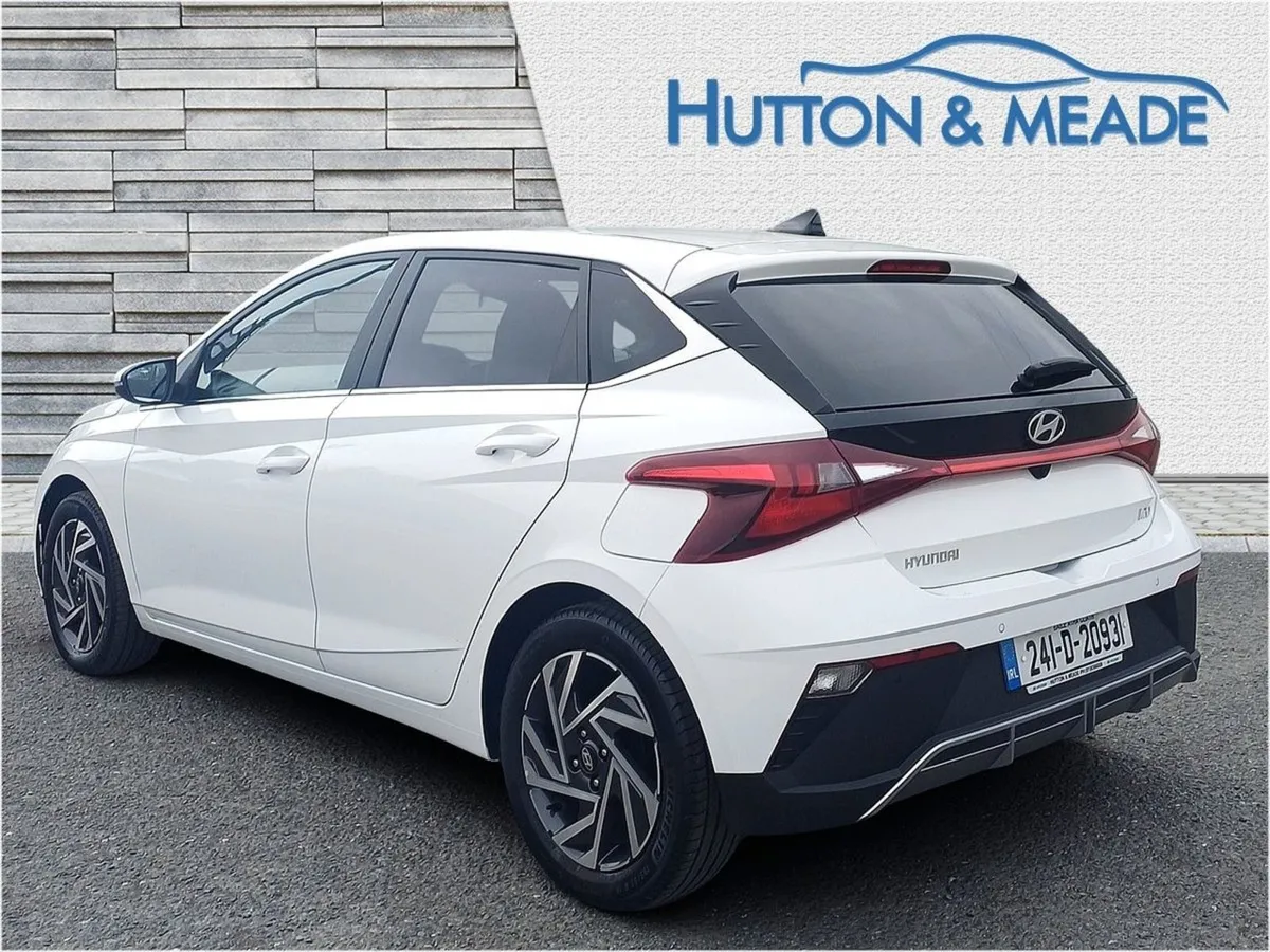 Hyundai i20 Delux Plus 1.2 Petrol 5dr - Image 3