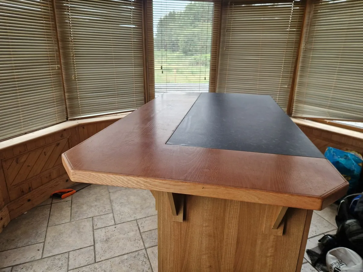 Kitchen island - Image 3