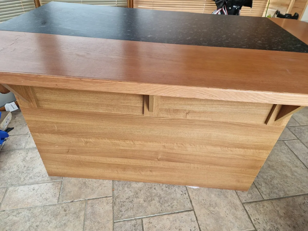 Kitchen island - Image 4