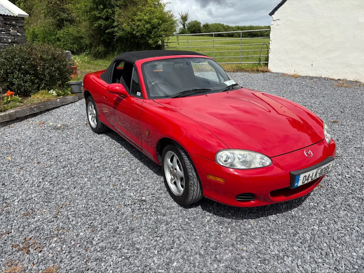 Mazda MX-5 2004 - Image 1