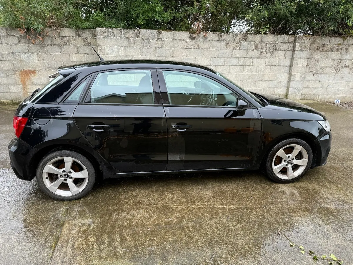 Audi A1 2015 1.6D - Image 4