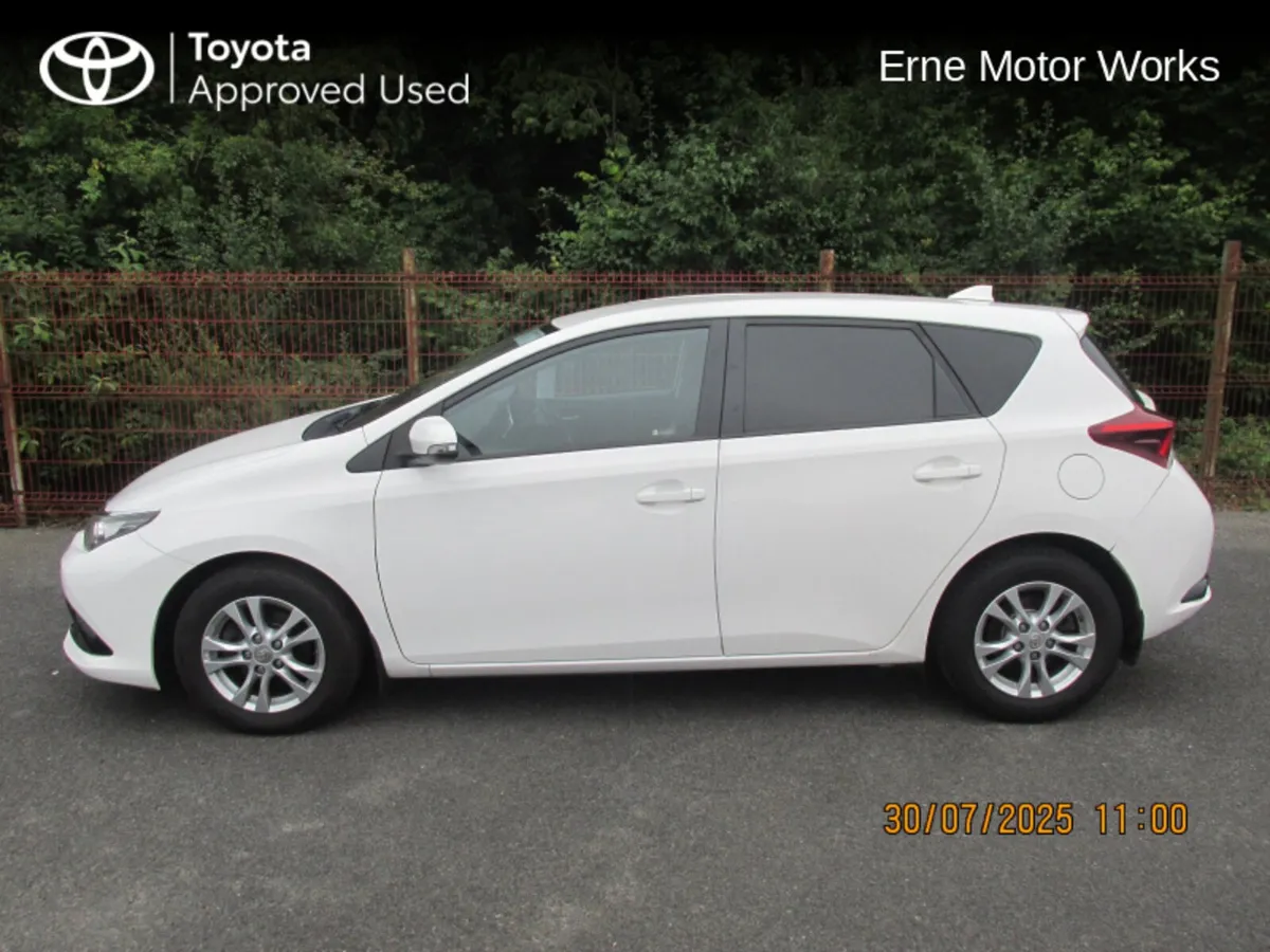 Toyota Auris AURIS VAN 1.4 D4D TERRA - Image 2