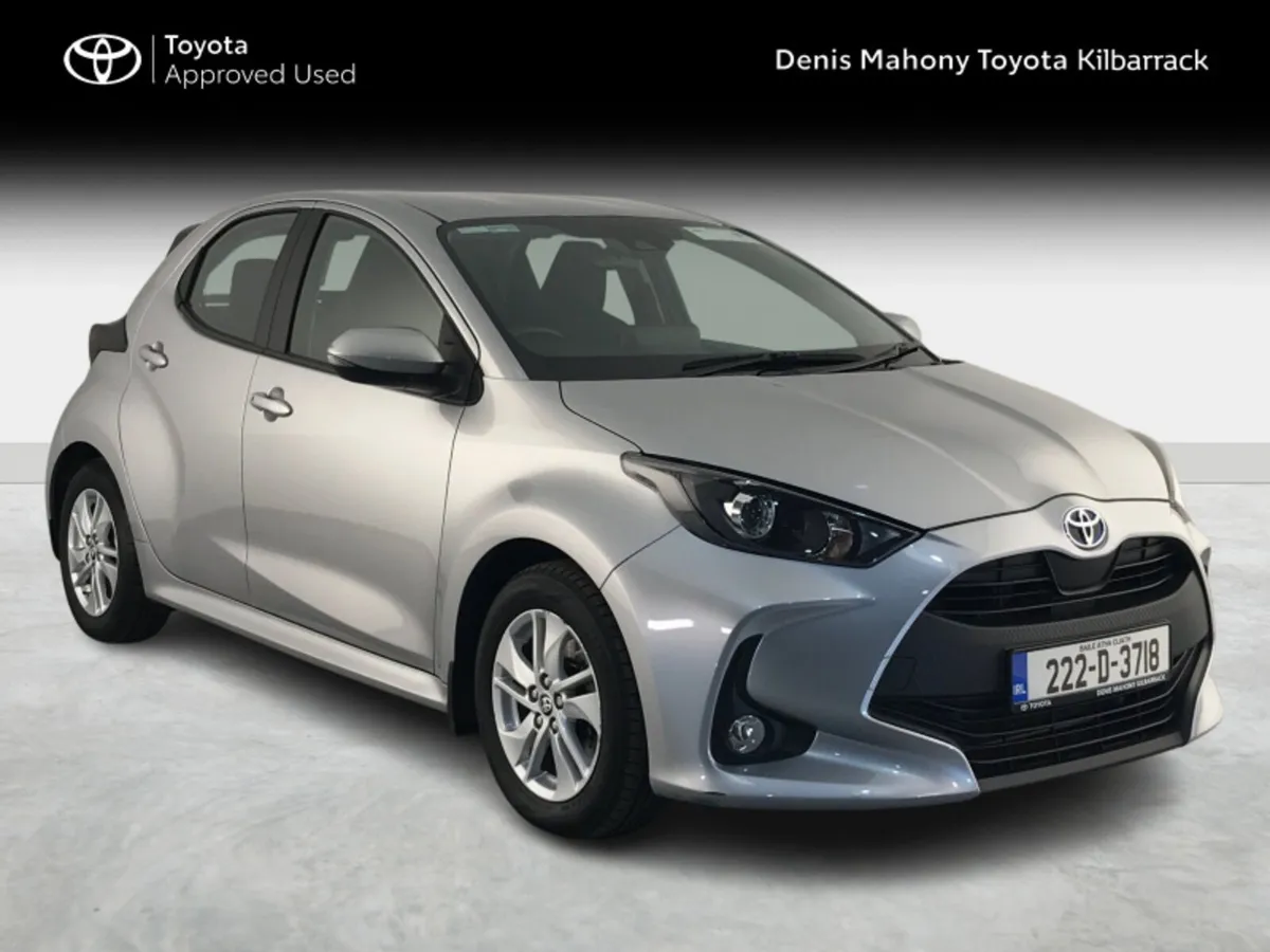 Toyota Yaris HYBRID LUNA - Image 1