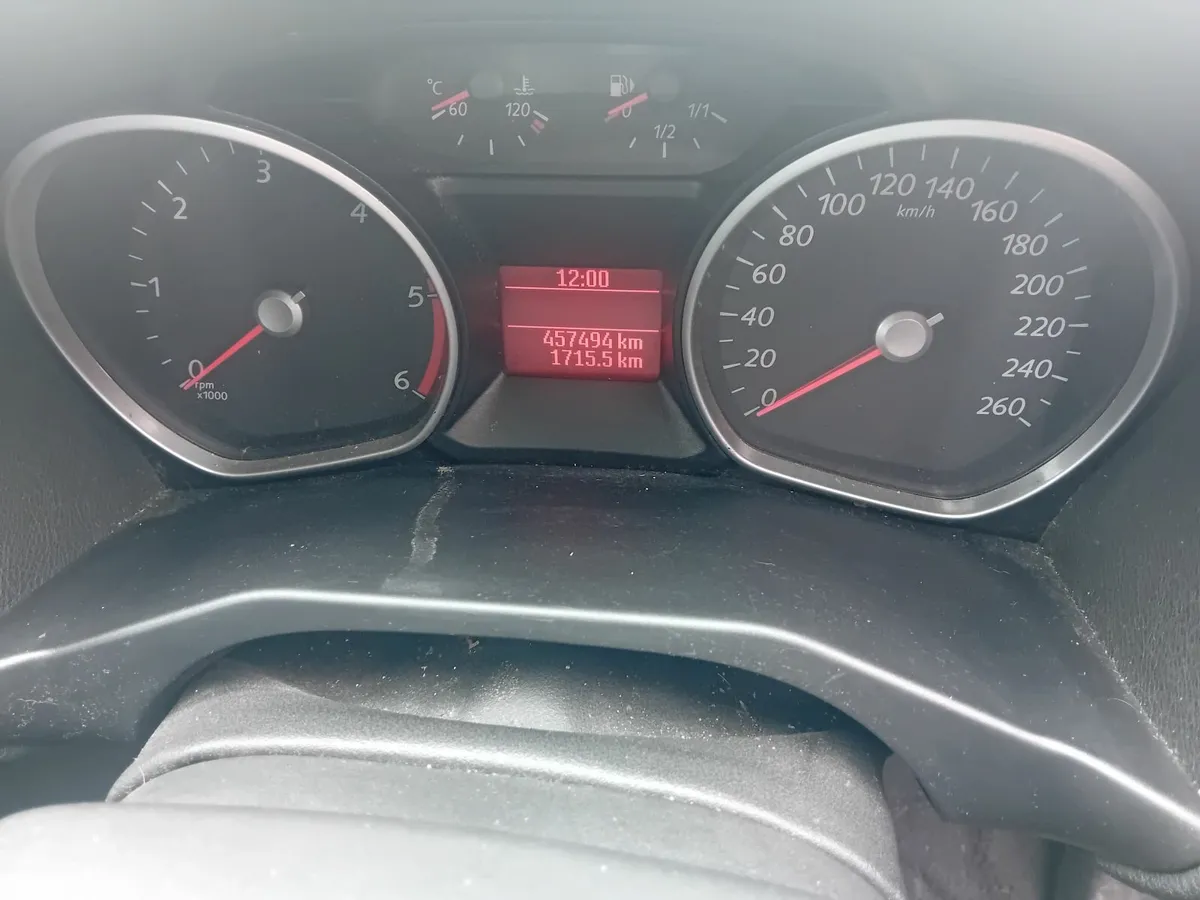 Ford Mondeo 2010 - Image 2