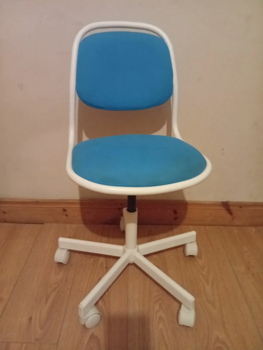 Quality Kids Computer swivel chair 1month - Image 4