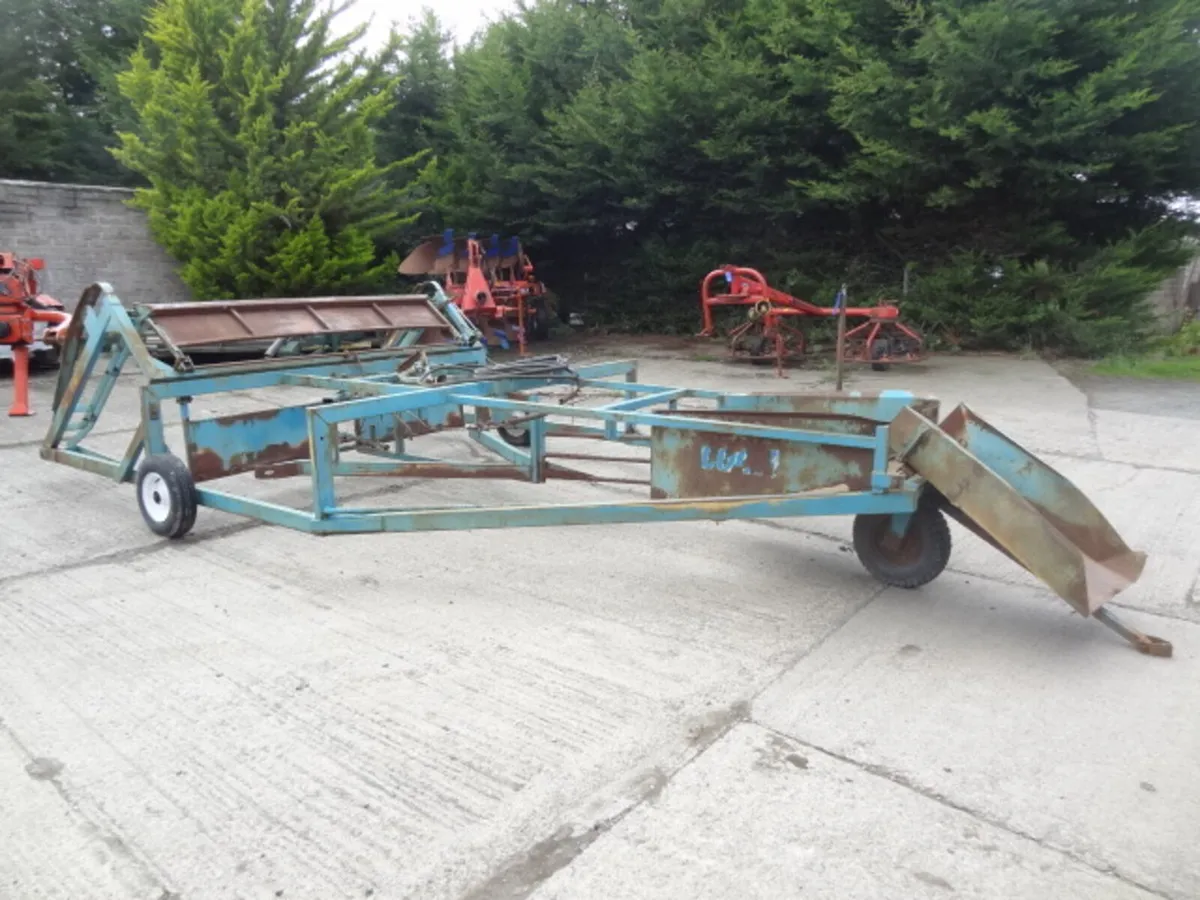Cook Flat 8 Bale Sledge - Image 1