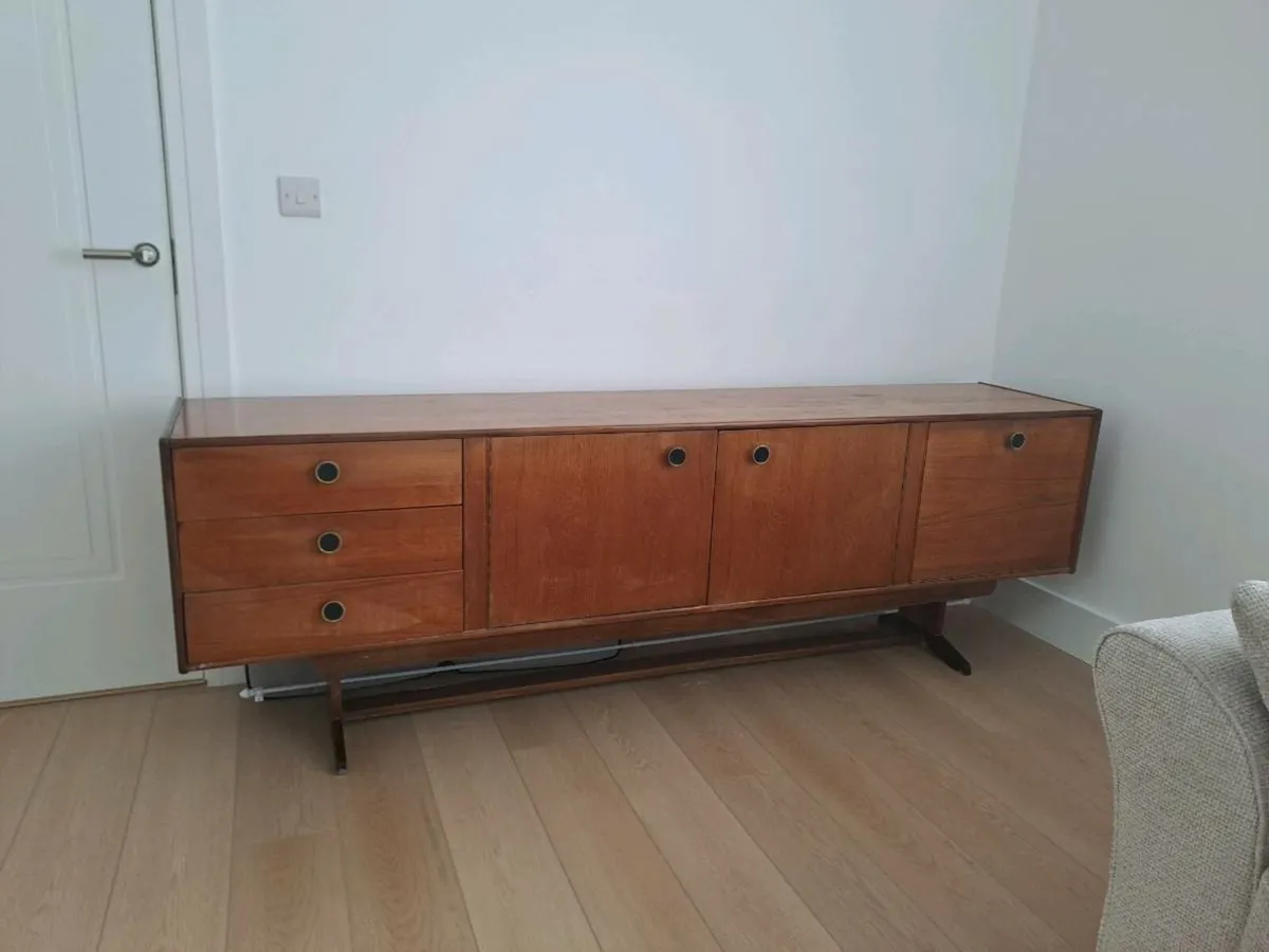 Sideboard - Image 2