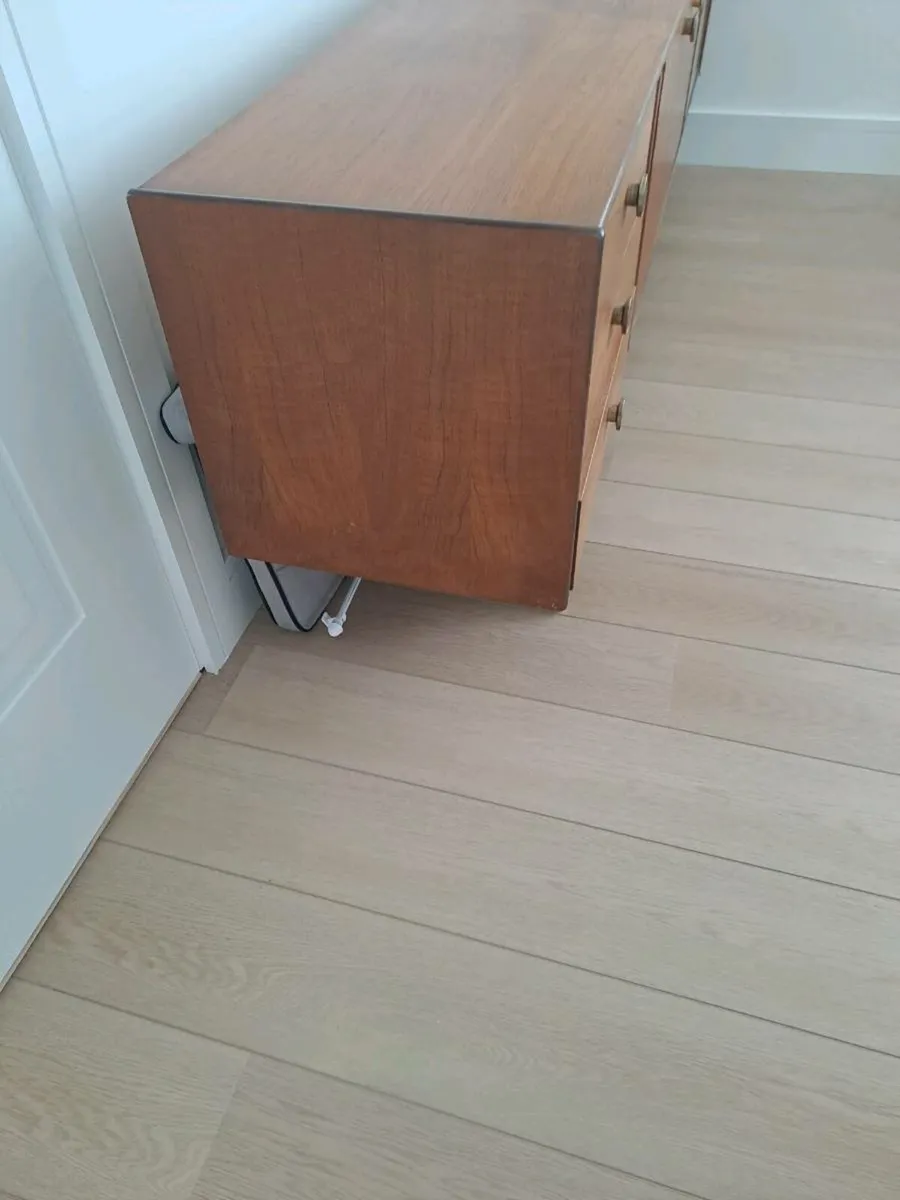 Sideboard - Image 3