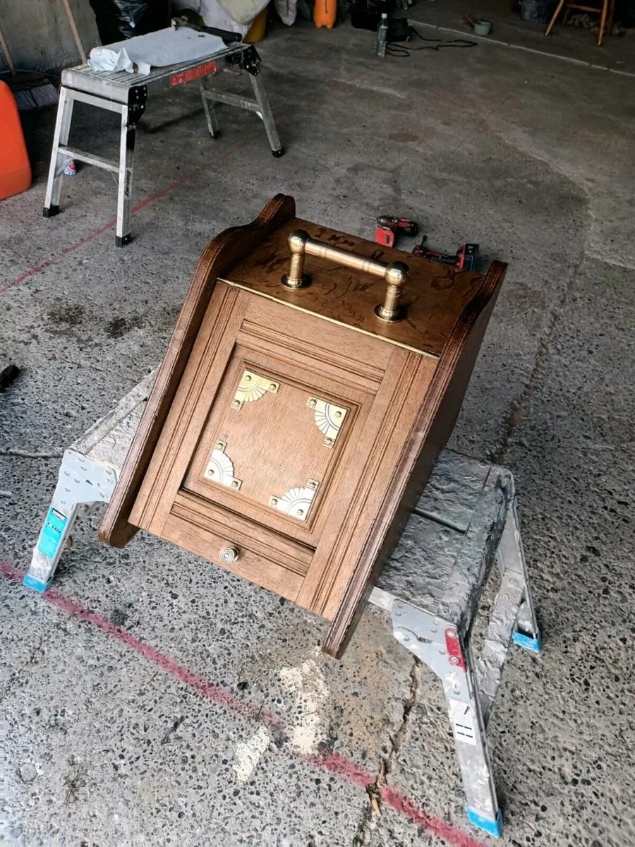 Antique coal bunker - Image 4