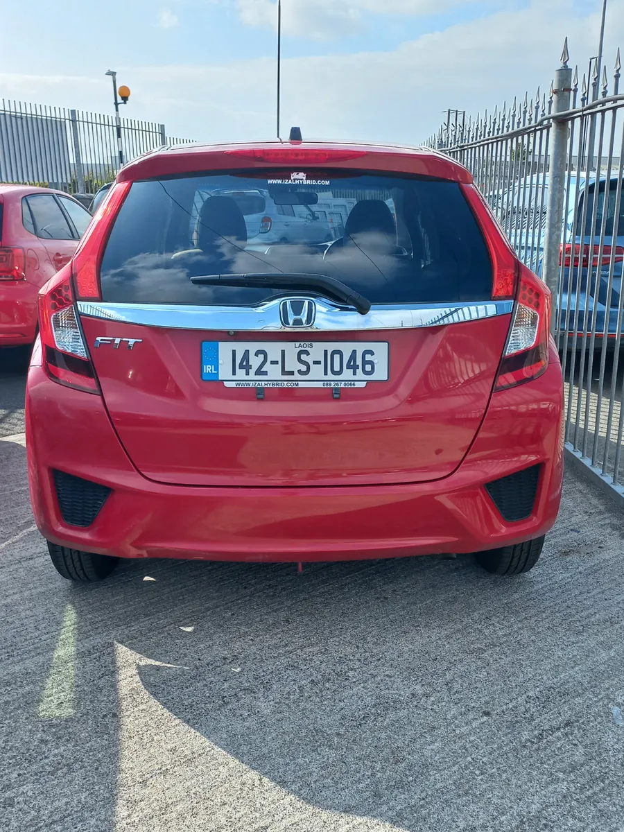 Honda Fit 2014 - Image 2