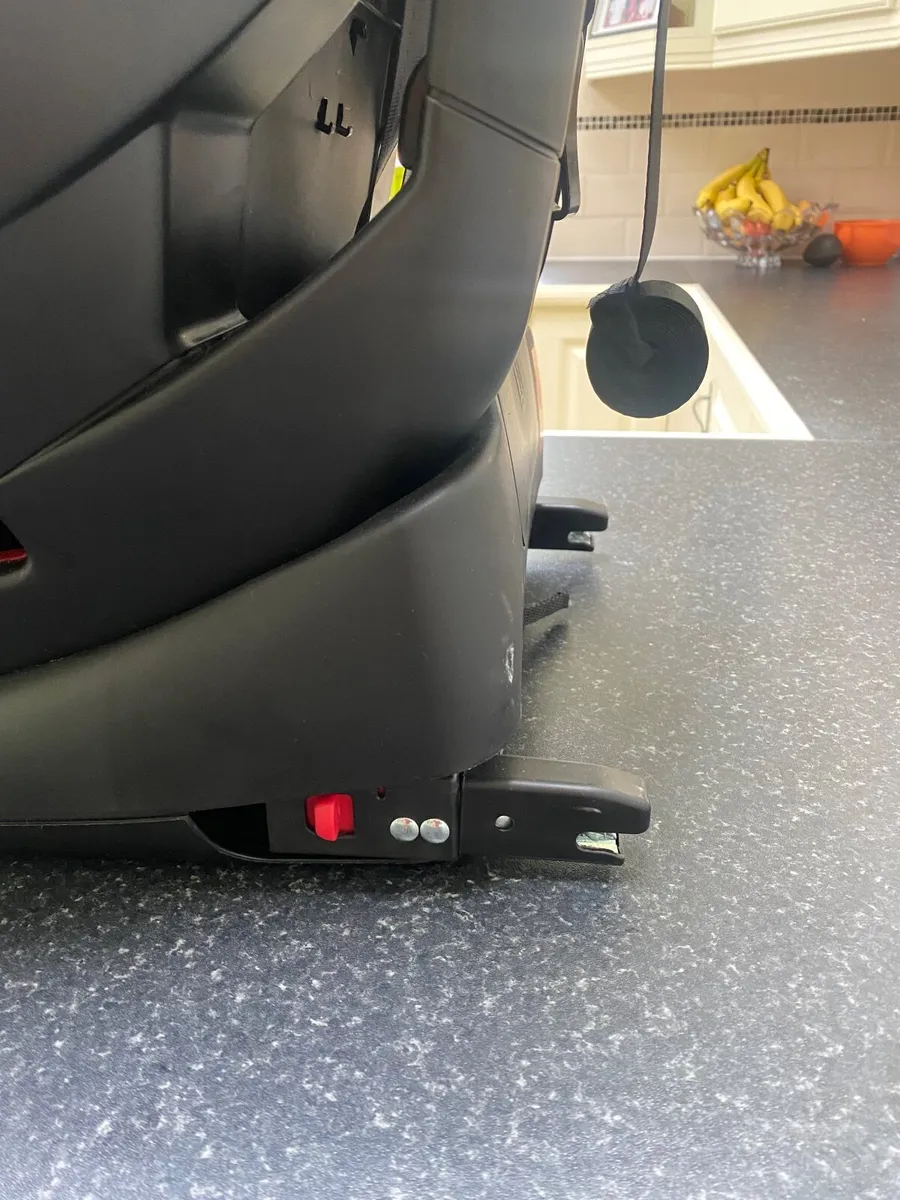 ISO Fix Car seat  stage 1 to 3 - Image 3