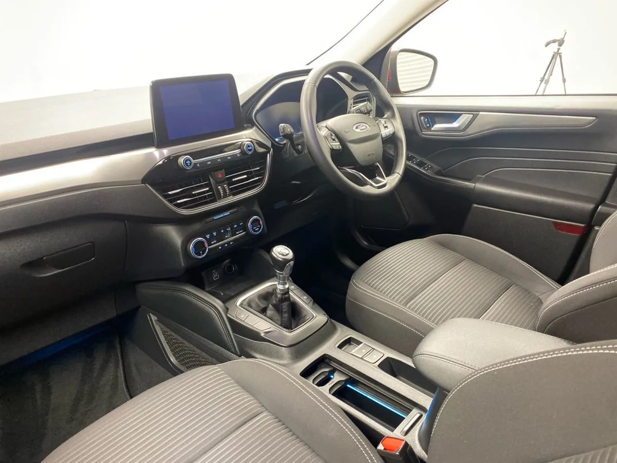 Ford Kuga 1.5 Ecoblue 120PS Titanium - Image 3