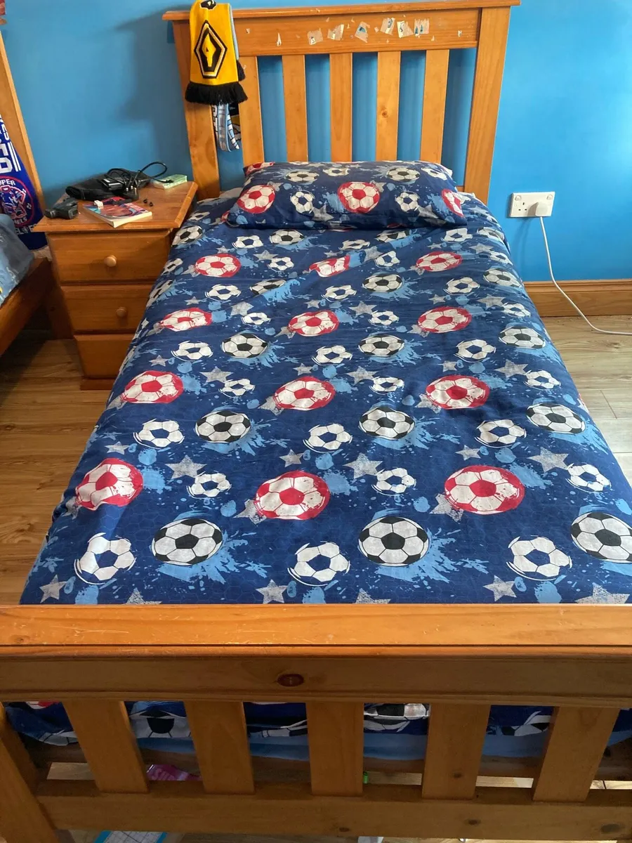 Two single beds - Image 1