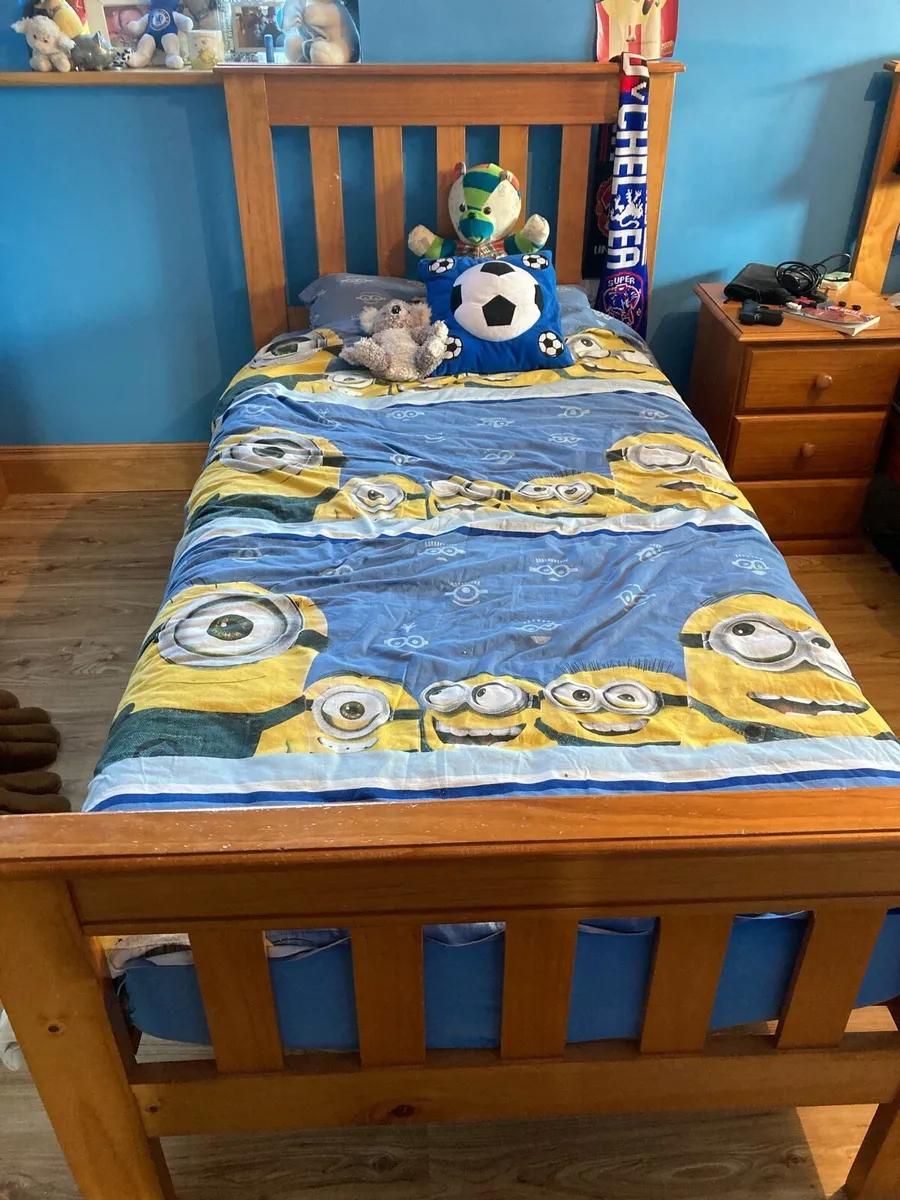 Two single beds - Image 2