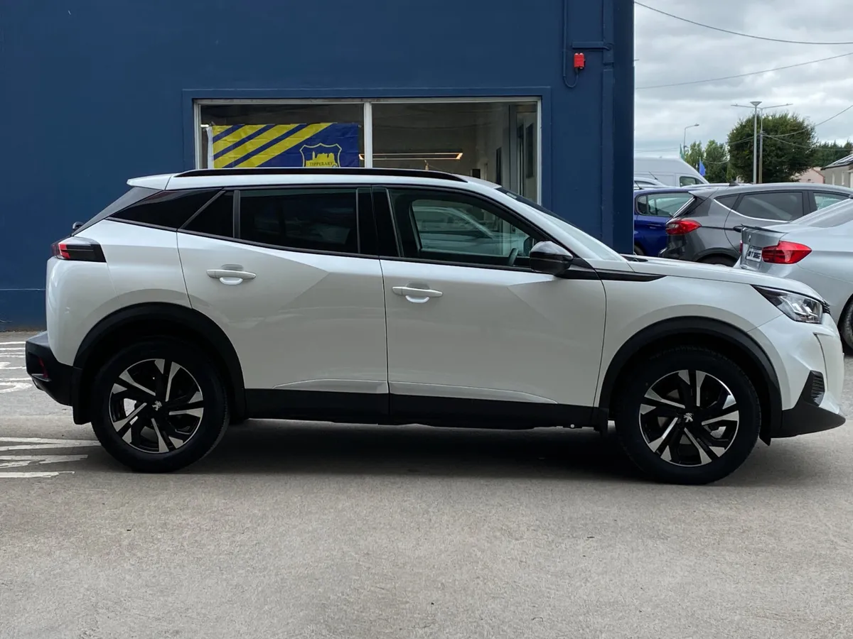Peugeot 2008 1.2 Puretech 130bhp Auto Allure - Image 2