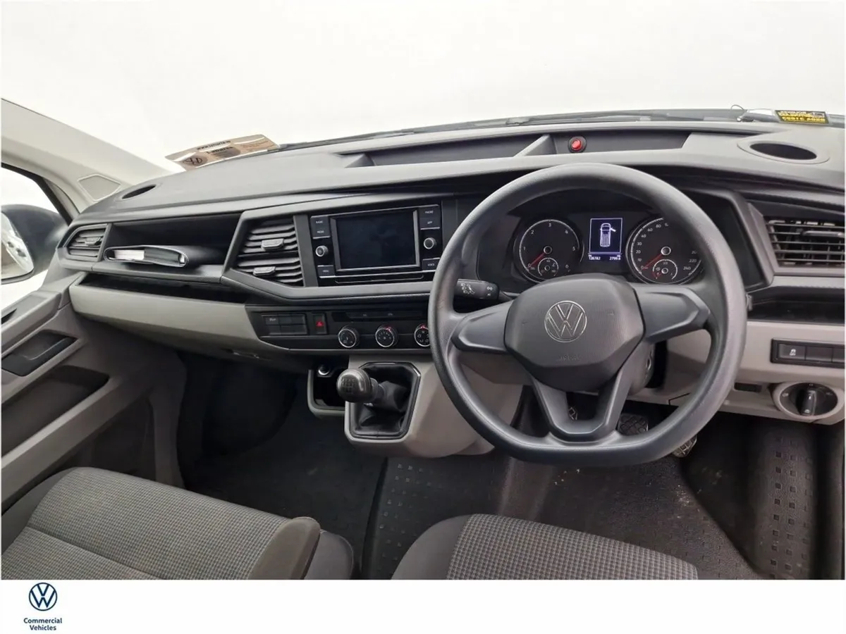 Volkswagen Transporter 30 VAN LWB TDI 150HP - Image 4