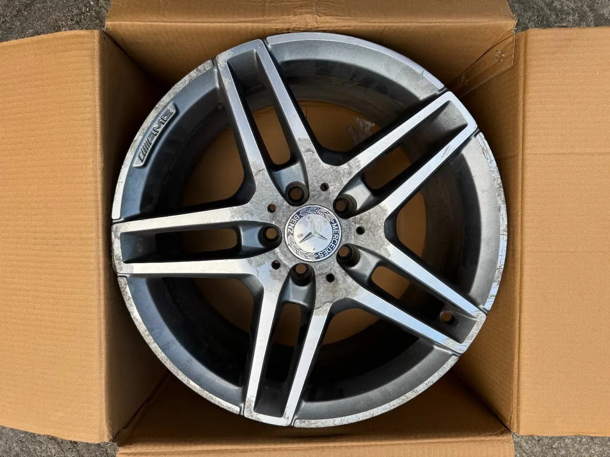 Mercedes AMG 18" Alloy Wheels