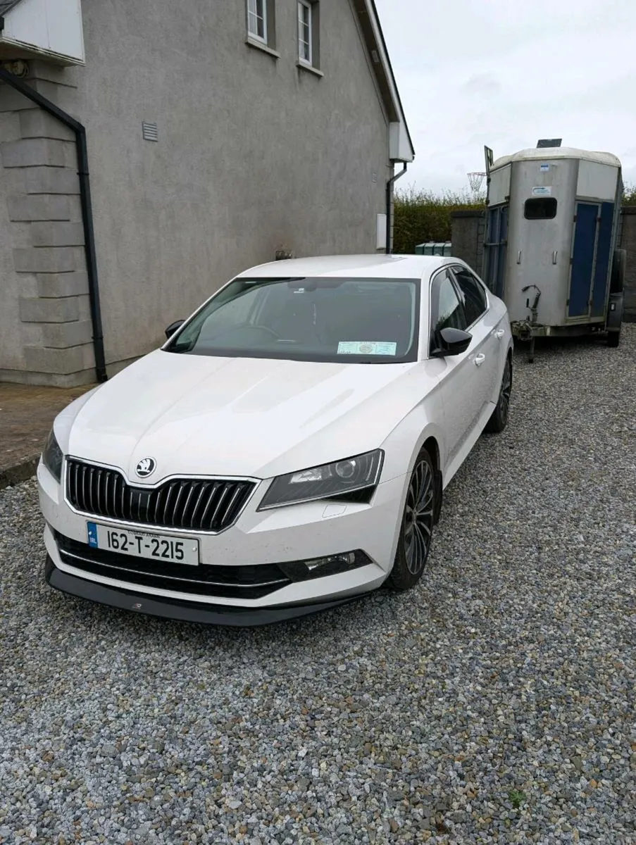 Skoda Superb - Image 2