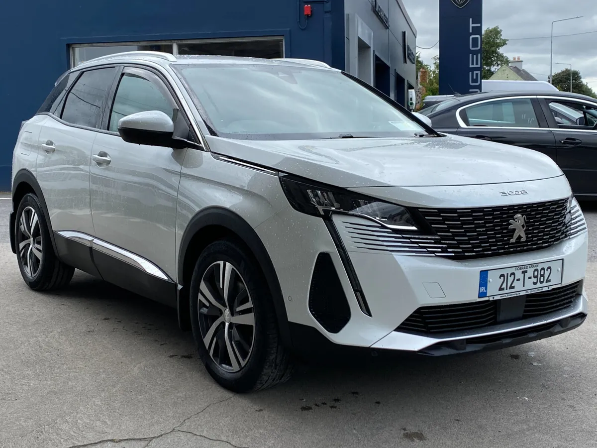 Peugeot 3008 1.2 PureTech 130bhp Allure - Image 1