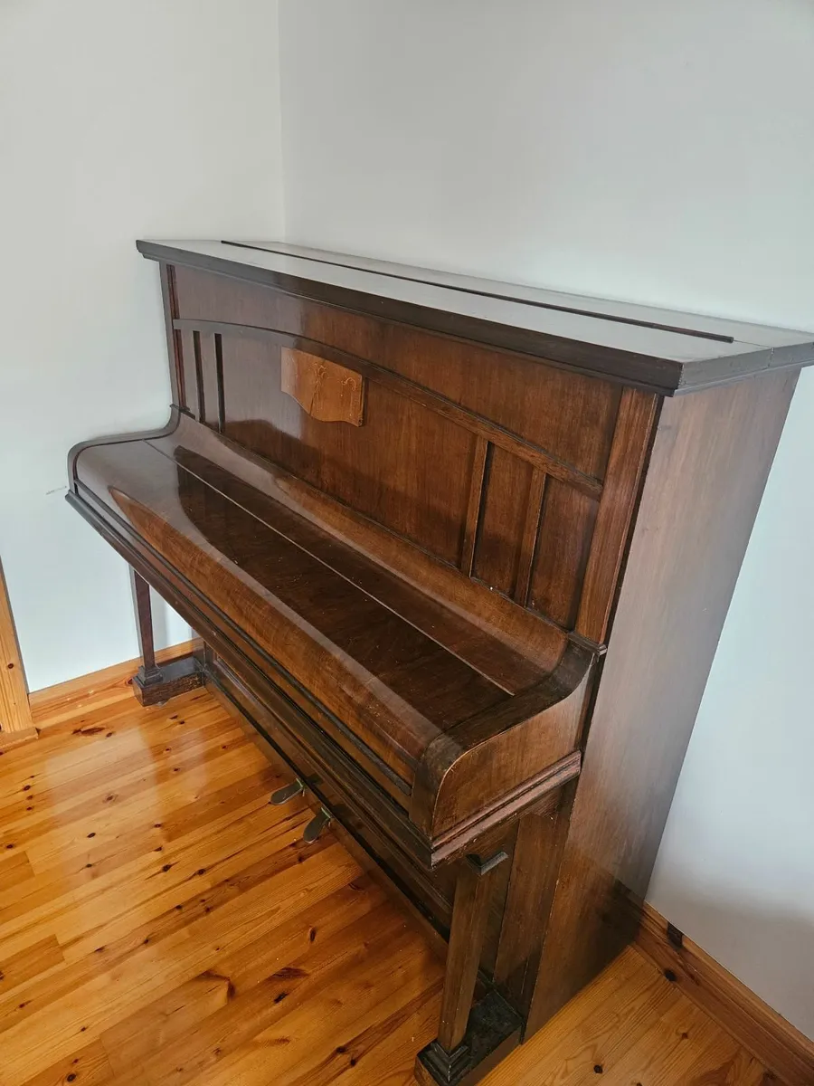 Piano - Image 3