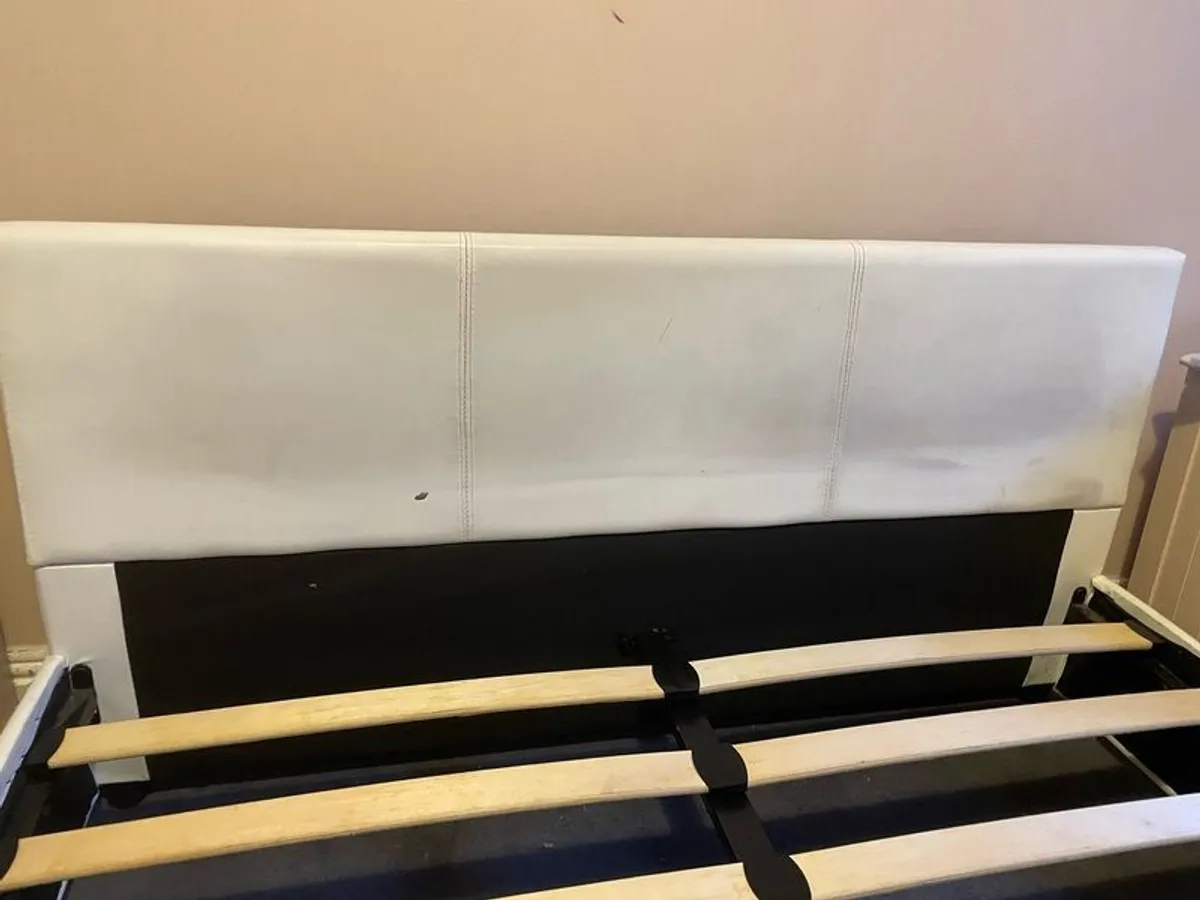 double bed - Image 1