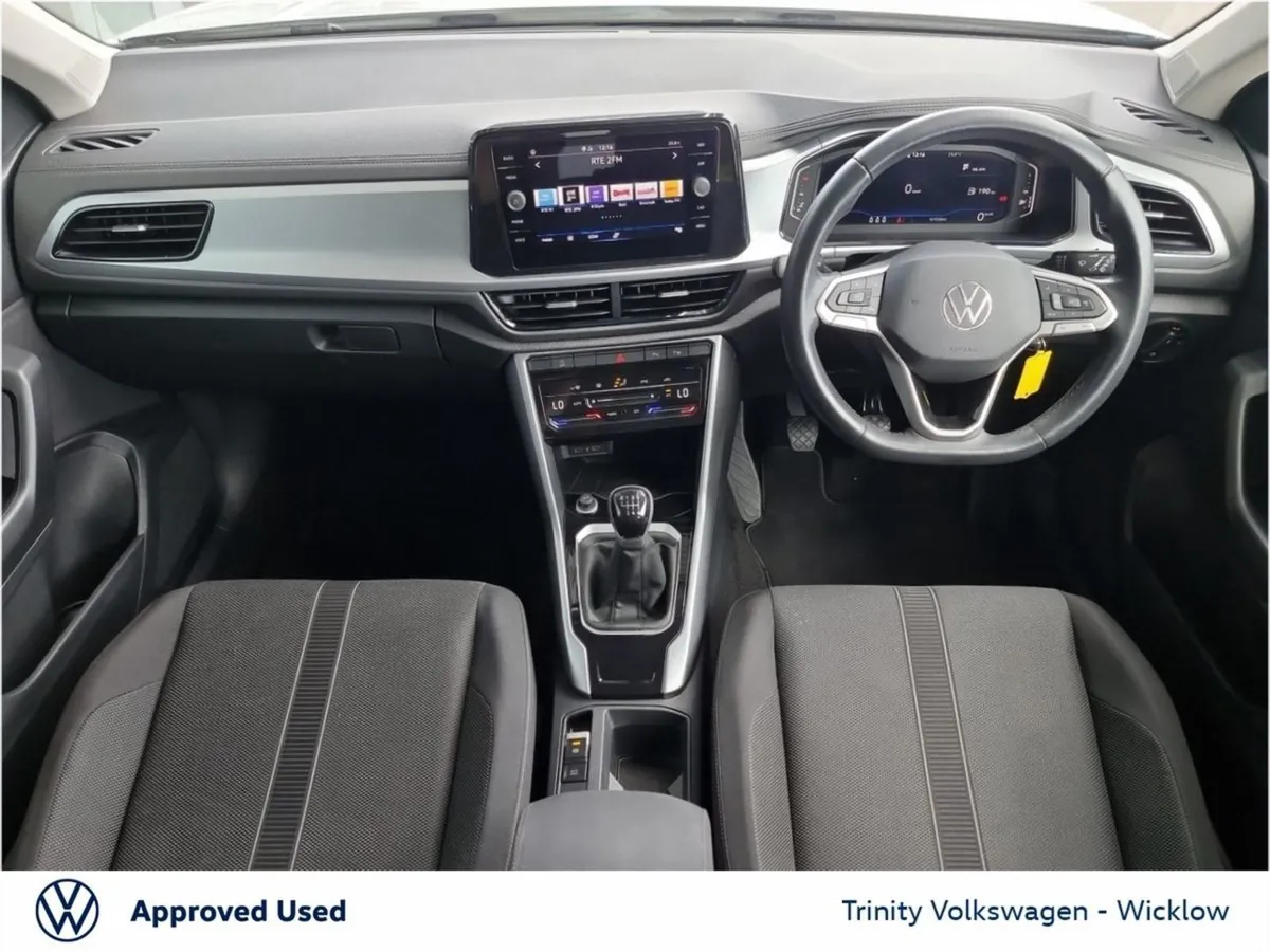 Volkswagen T-Roc Life 1.0 TSI 110BHP Stunning SUV - Image 2
