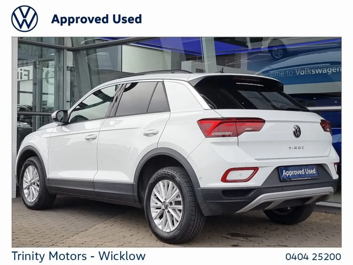 Volkswagen T-Roc Life 1.0 TSI 110BHP Stunning SUV - Image 3