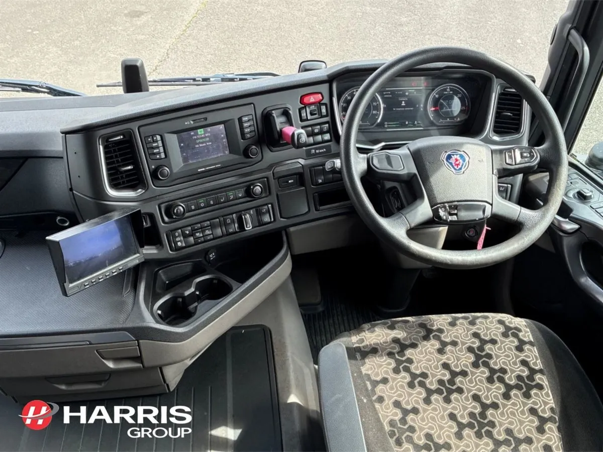 Scania R Series R450 6x2 Tractor Unit - Image 2