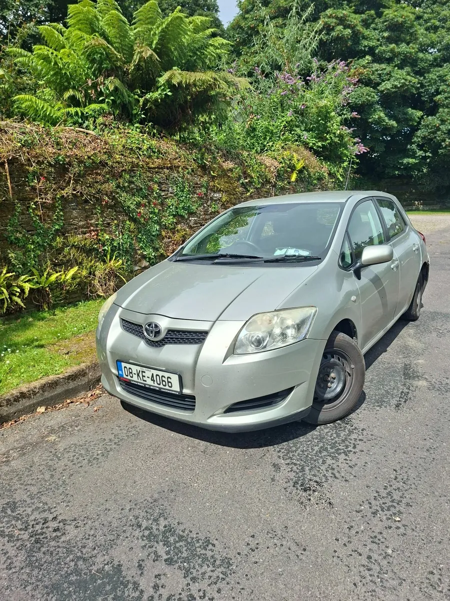 Toyota Auris 2008 - Image 1