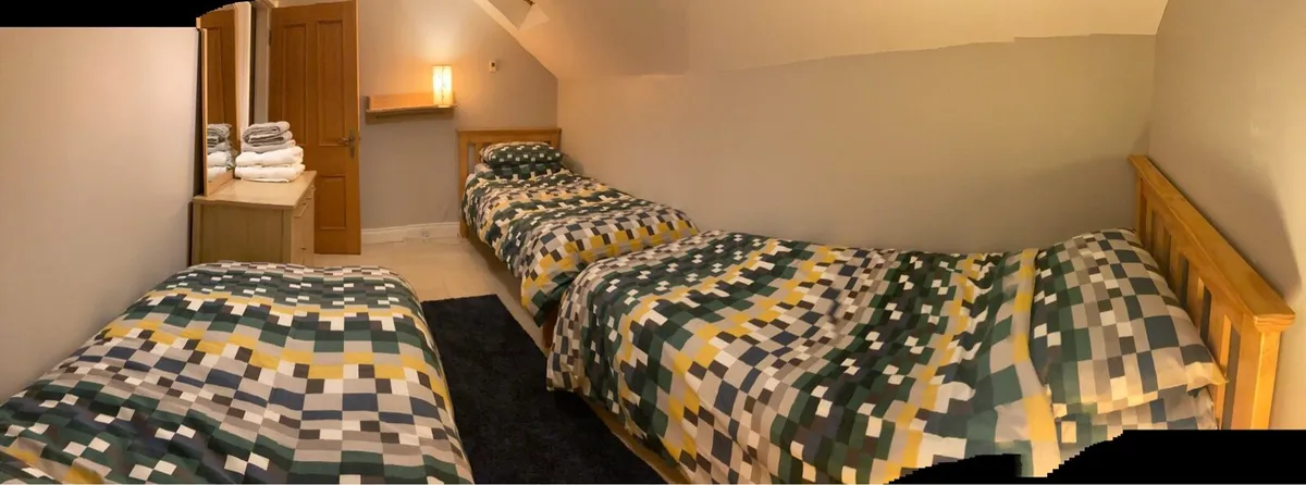 Single beds - Image 2
