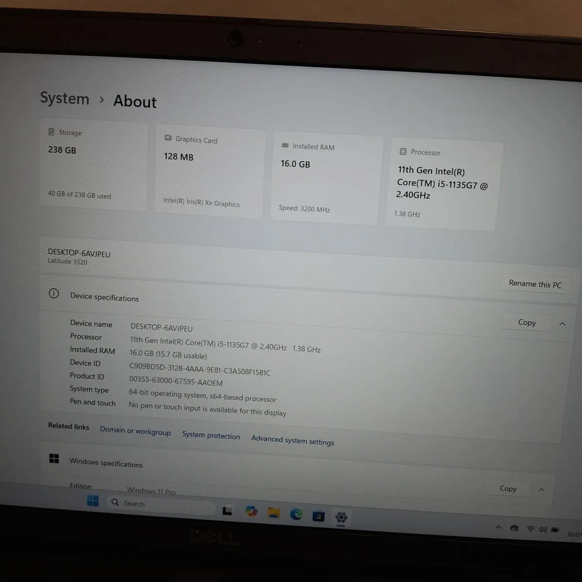 Dell Latitude 3520 | i5-1135G7 | 16GB RAM | 256GB - Image 2