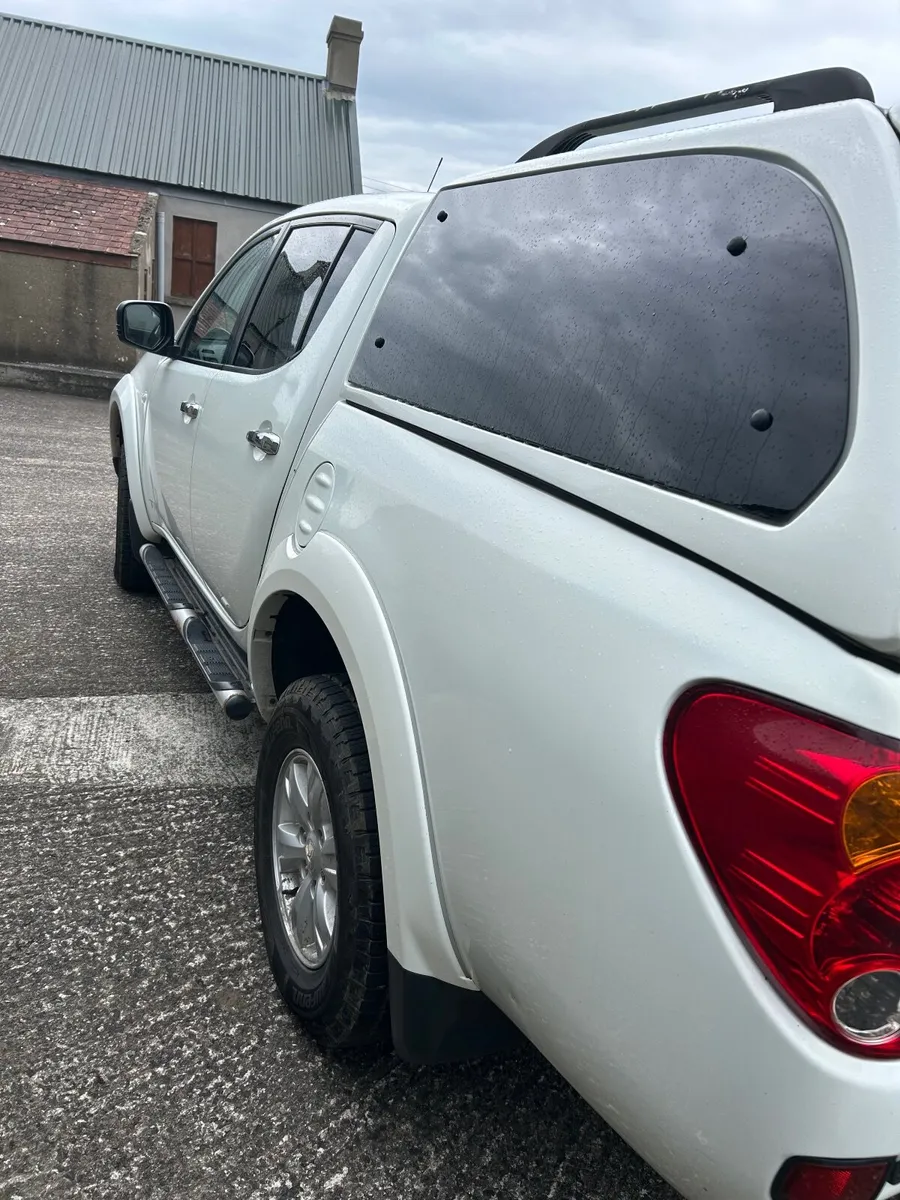 Mitsubishi L200 2013 - Image 1
