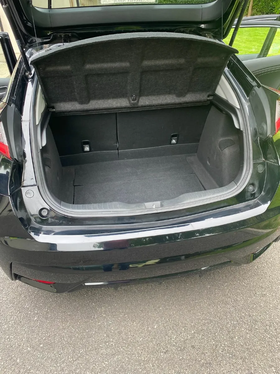Honda Civic 2016 - Image 4