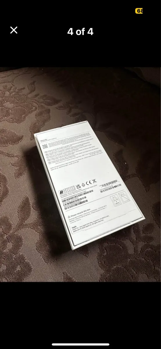 iPhone 16e - Image 2