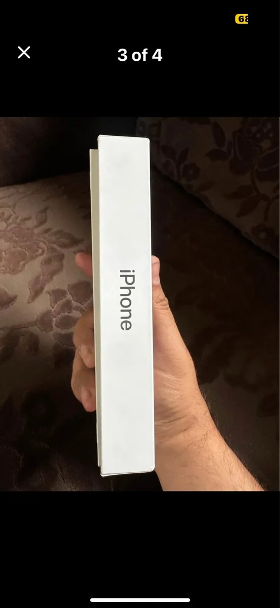 iPhone 16e - Image 3