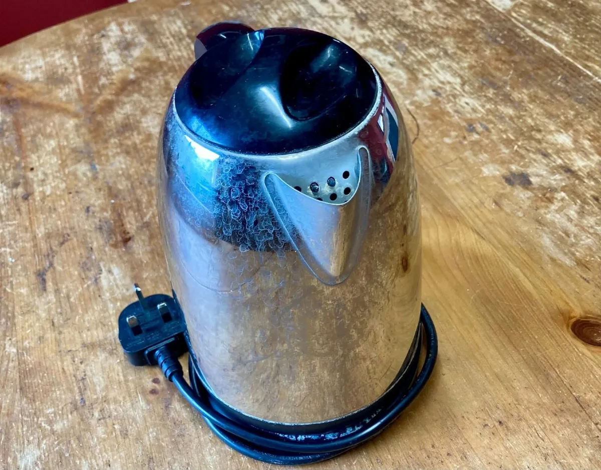 Russell Hobbs Electric Kettle - Image 1