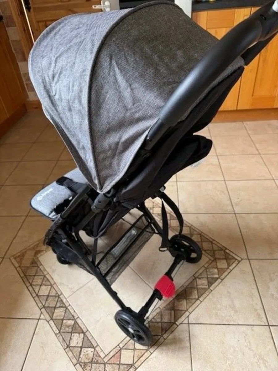Unused  Safety First Teeny Stroller - Image 2