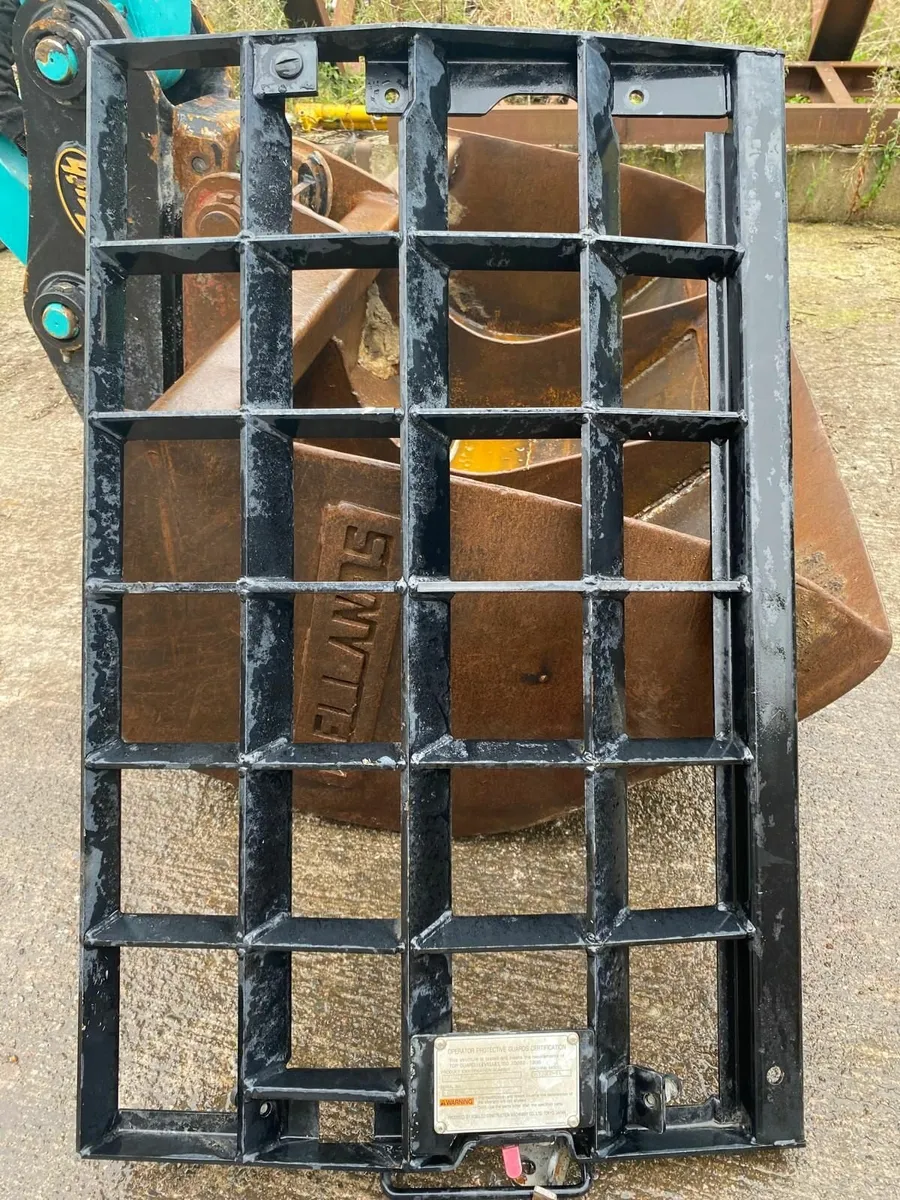 Kobelco Excavator Window Guards - Image 4