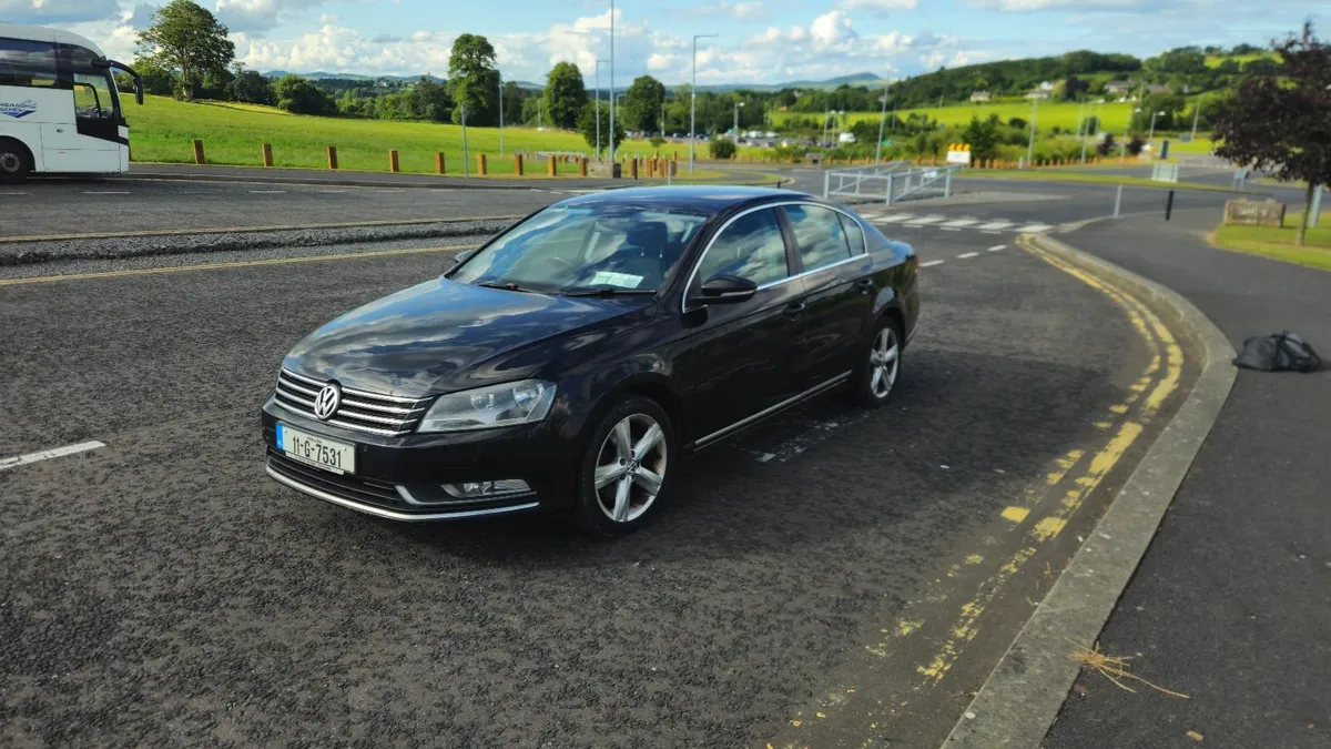 Volkswagen Passat 2011 - Image 1