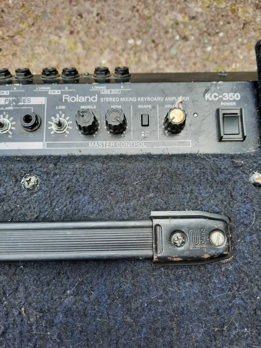 Roland  keyboard/ guitar  amplifier - Image 2