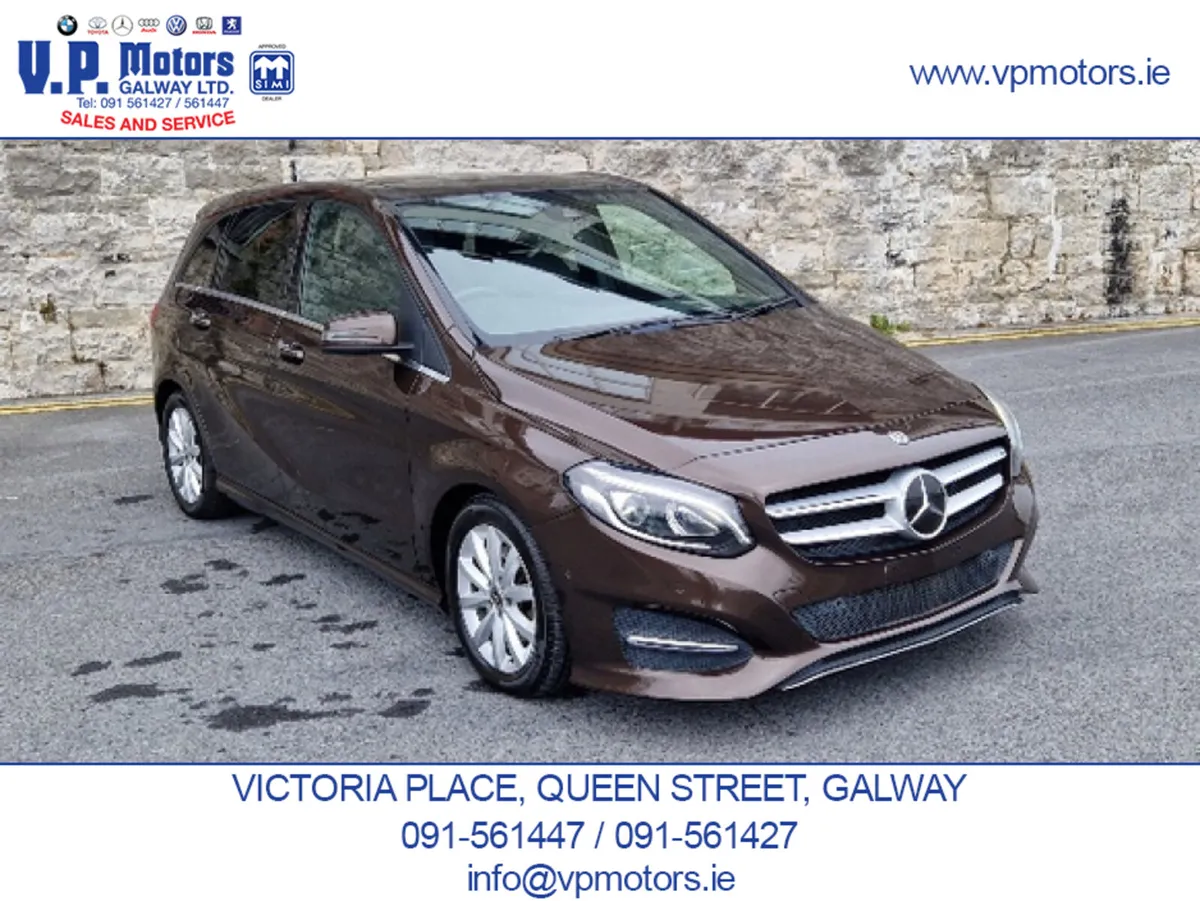 1 OWNER,PAN SUNROOF,FULL LEATHER,LOW KM, AUTOMATIC - Image 3