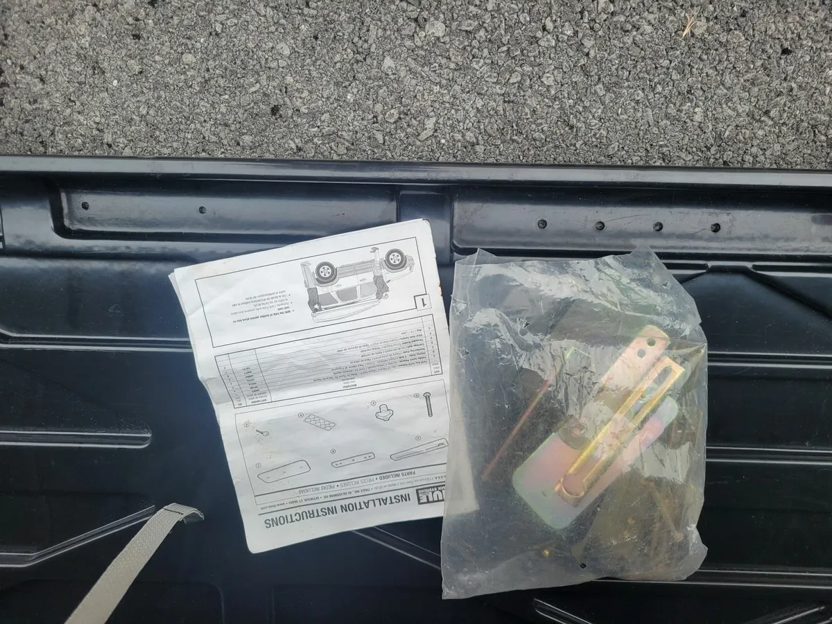 Thule Roof Box & Nordrive Roof Rails - Image 3