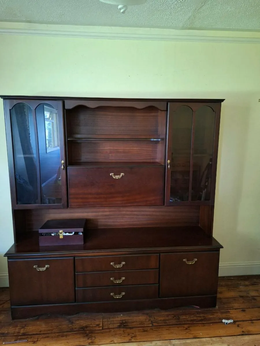 Dresser - Image 1