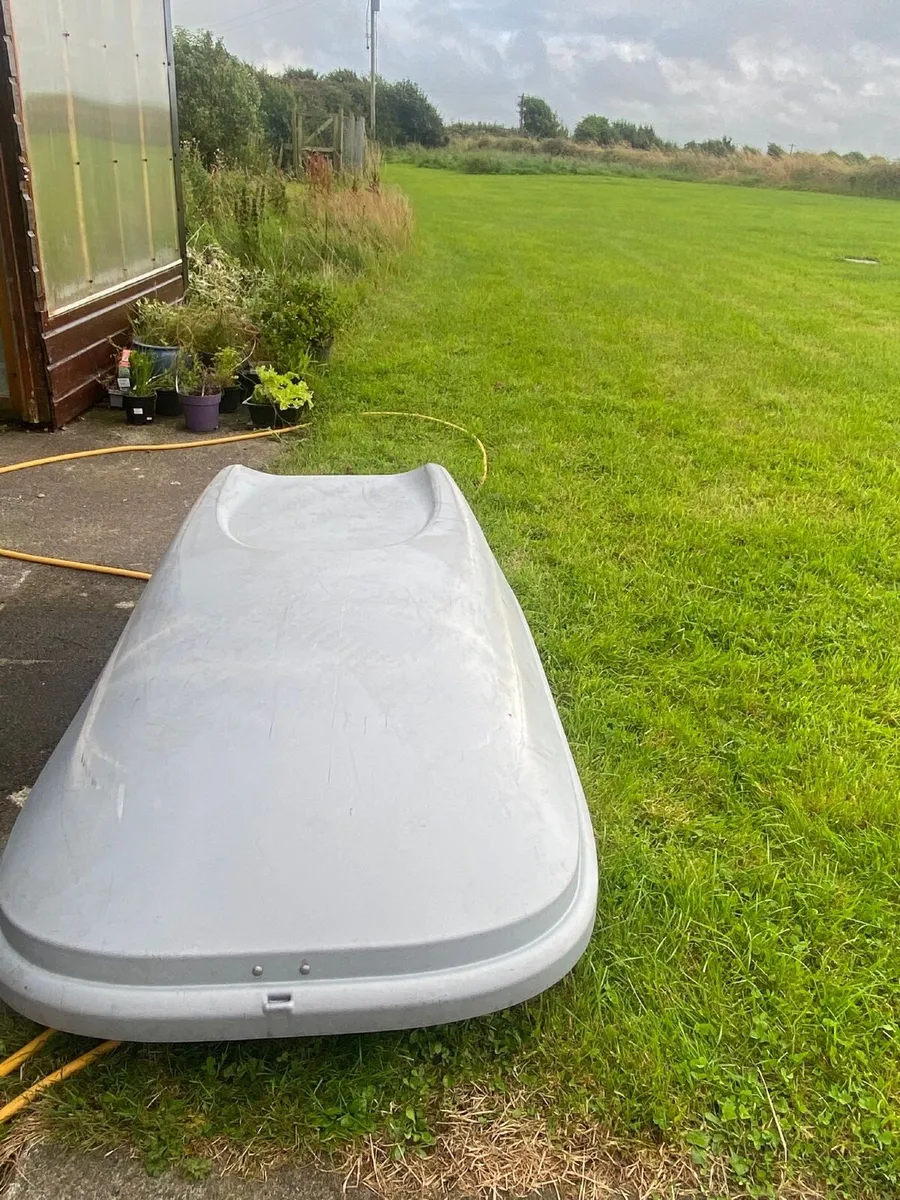 Roof box - Image 3