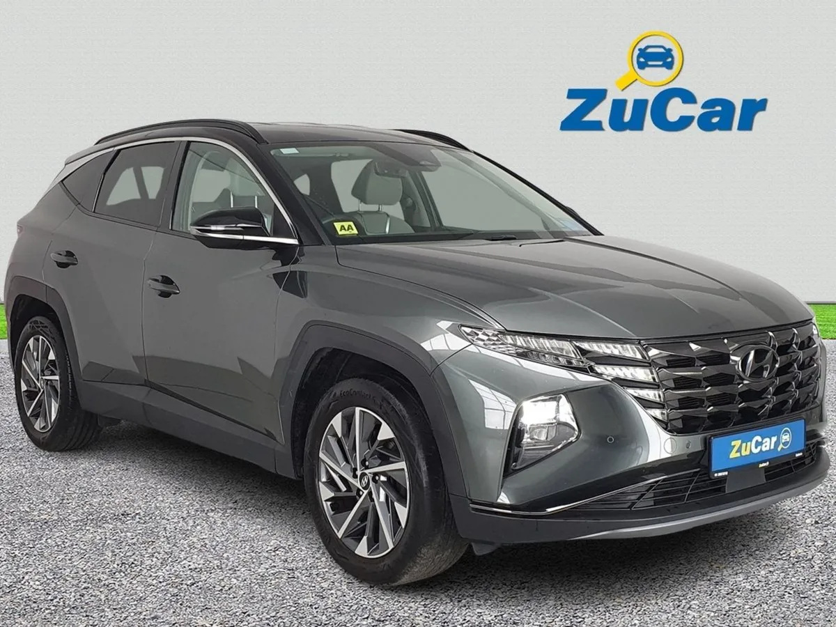 Hyundai Tucson 2WD Executive Plus w 2 Tone Roof - Image 1