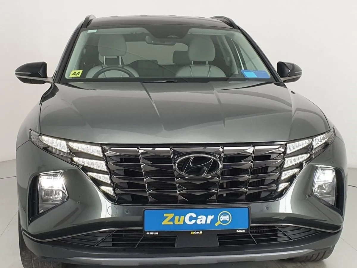 Hyundai Tucson 2WD Executive Plus w 2 Tone Roof - Image 3