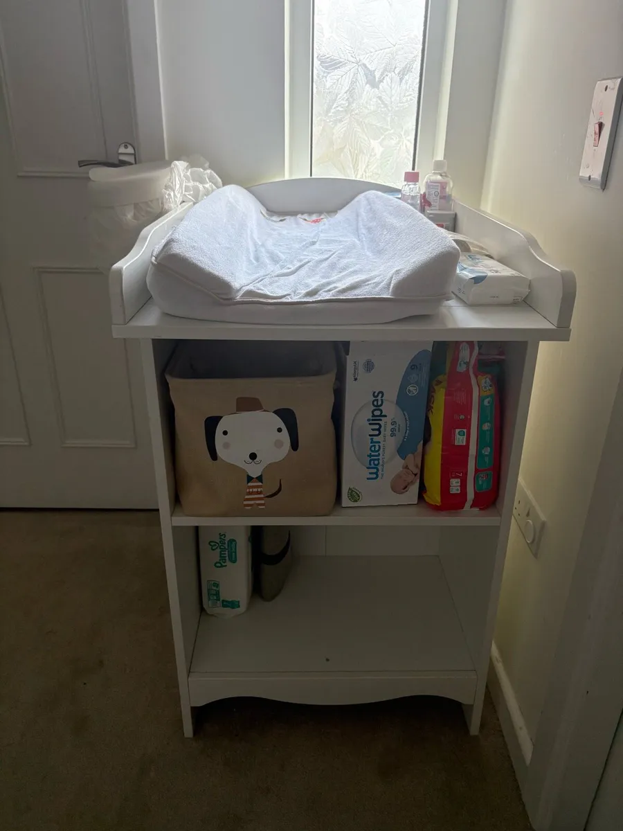 Diaper Table - Image 3