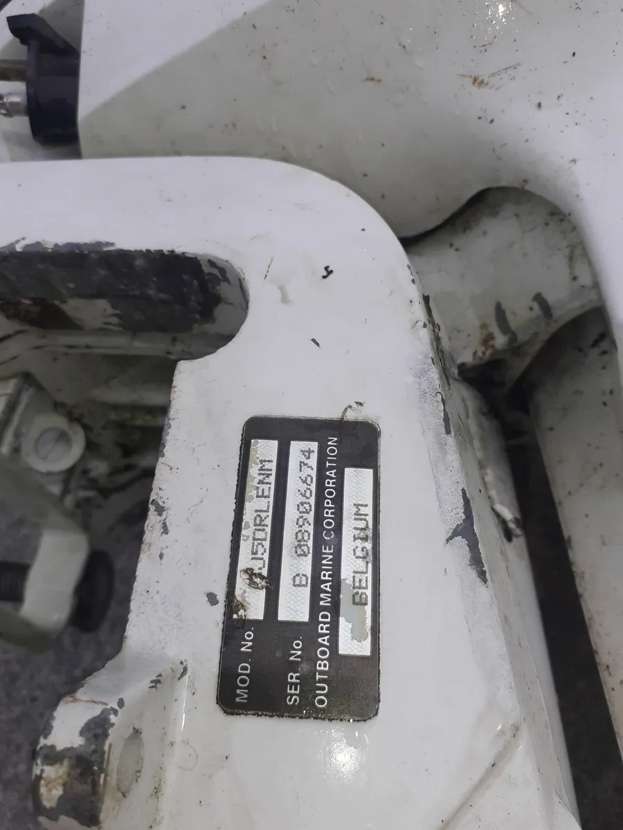 Johnson 5.0hp boat engine - Image 4